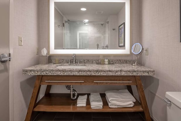 Images DoubleTree by Hilton Hotel Dallas - Farmers Branch