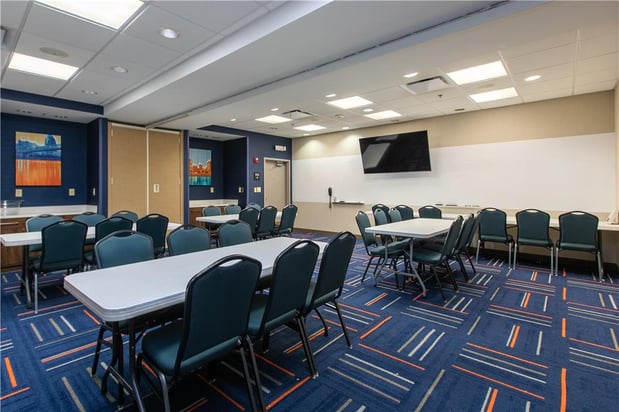 Images Hampton Inn & Suites Wilder