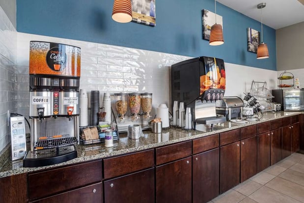 Images Best Western Plus Philadelphia Airport South at Widener University