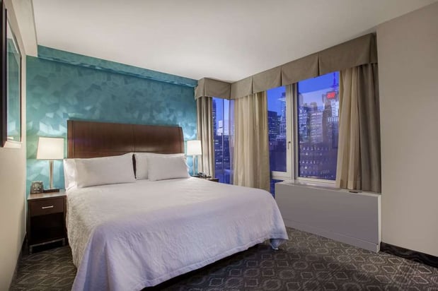 Images Hilton Garden Inn New York/West 35th Street