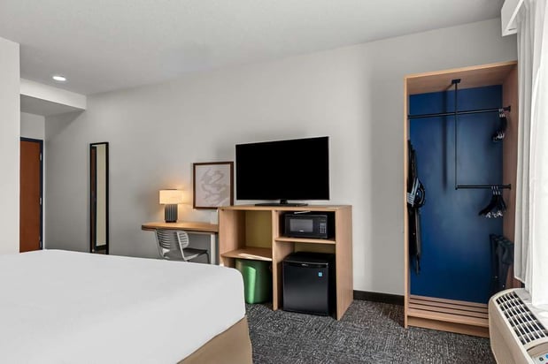 Images Spark by Hilton Hershey Near the Park