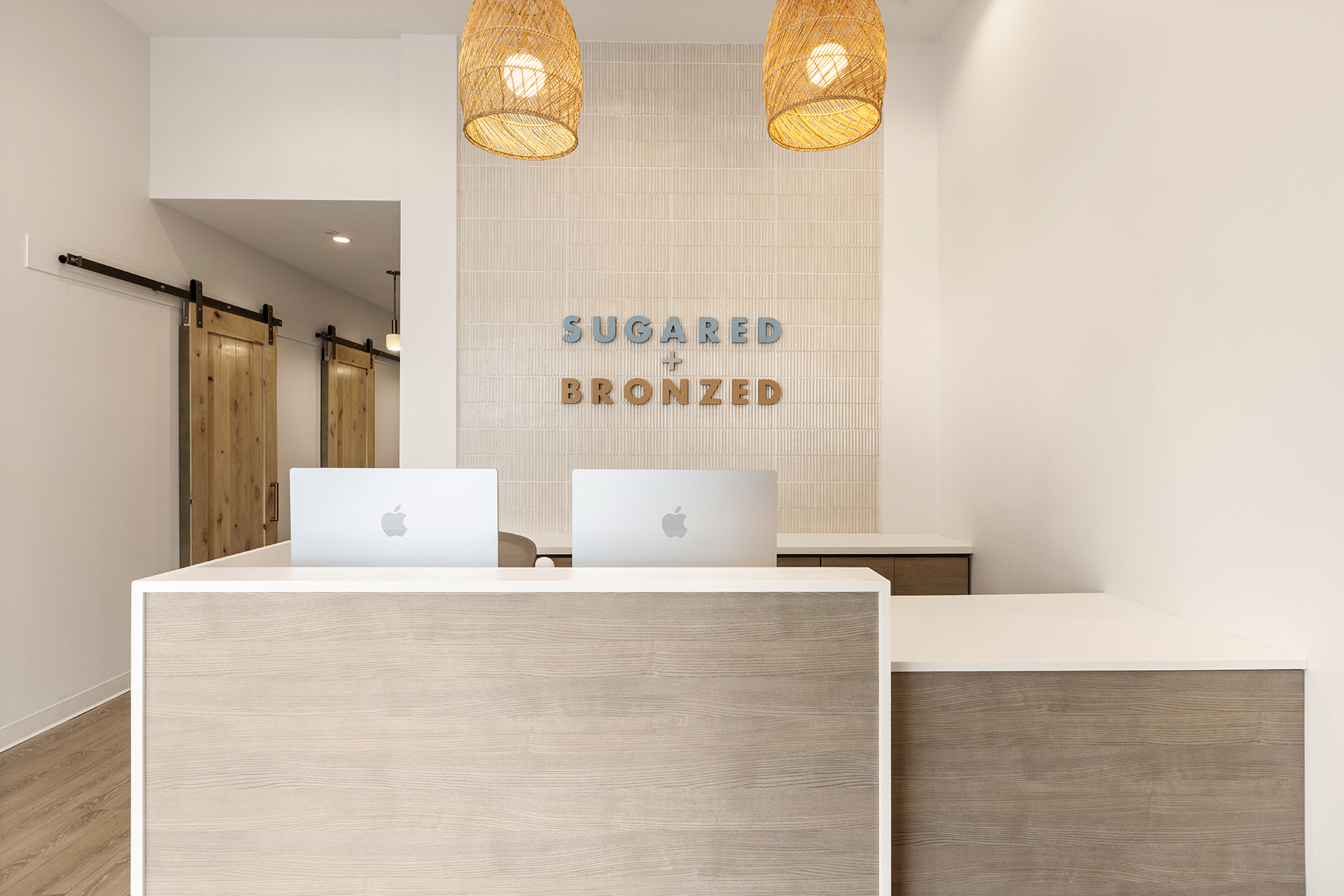 SUGARED + BRONZED Huntington Beach reception desk