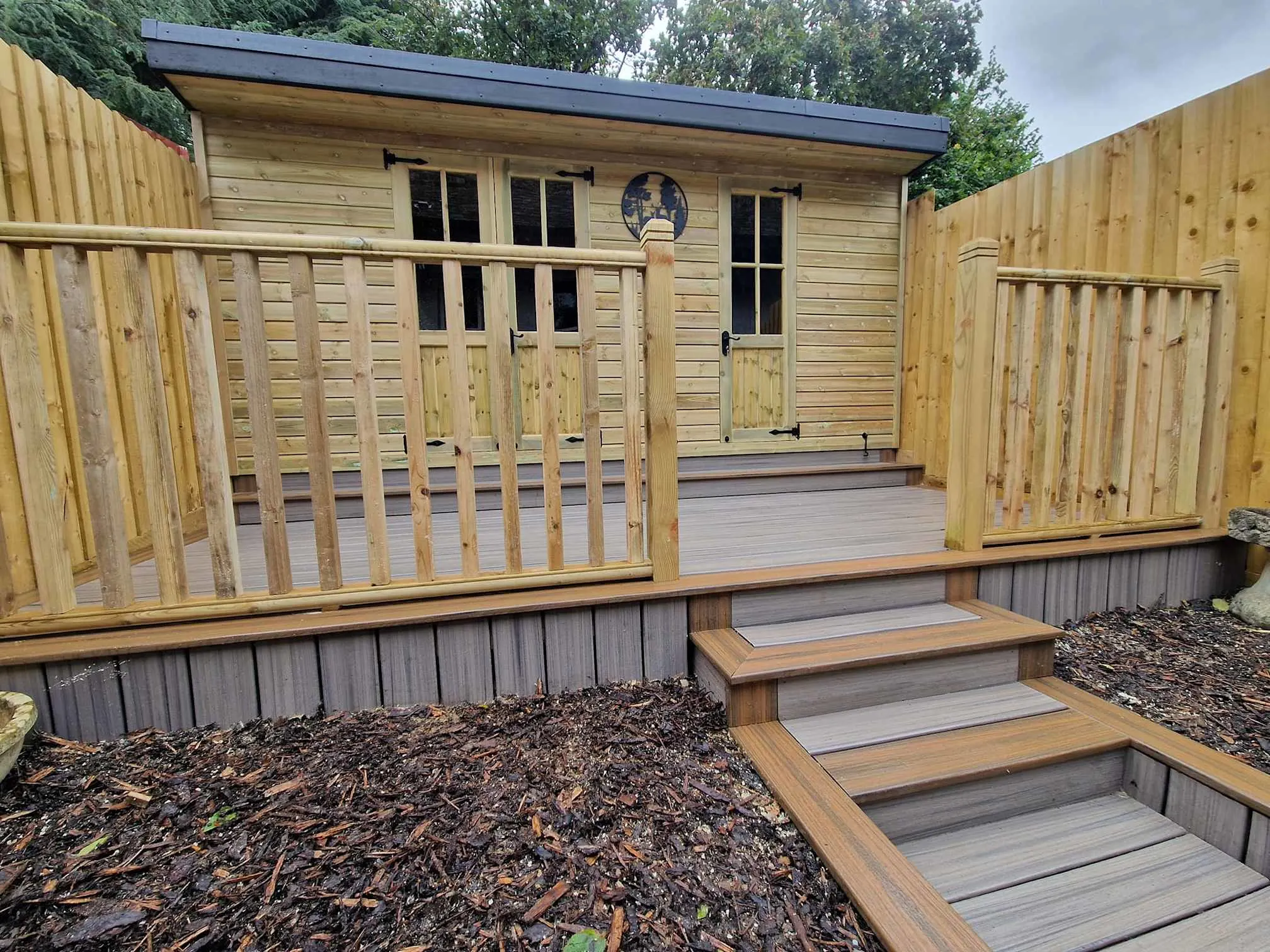 Images Ellis Decks Ltd