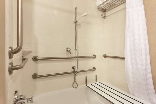 Images Hilton Garden Inn Falls Church