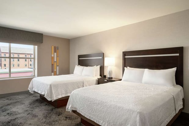 Images Hampton Inn Portland Downtown - Waterfront