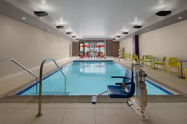 Images Home2 Suites Des Moines at Drake University