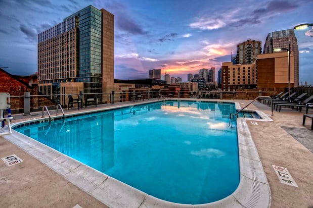Images Hilton Garden Inn Nashville Downtown/Convention Center