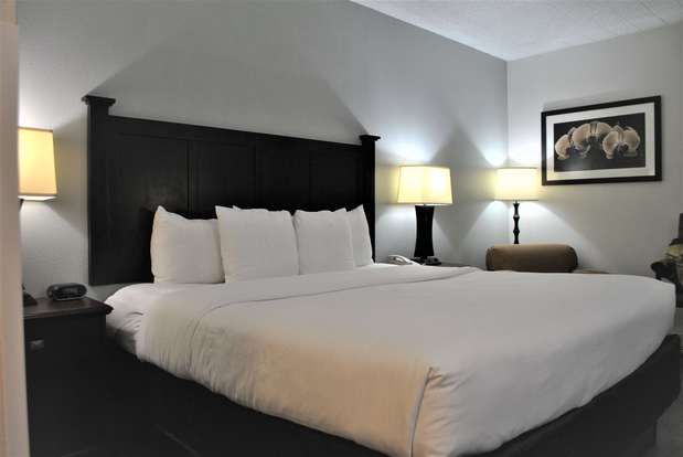 Images Best Western Paramus Hotel & Suites