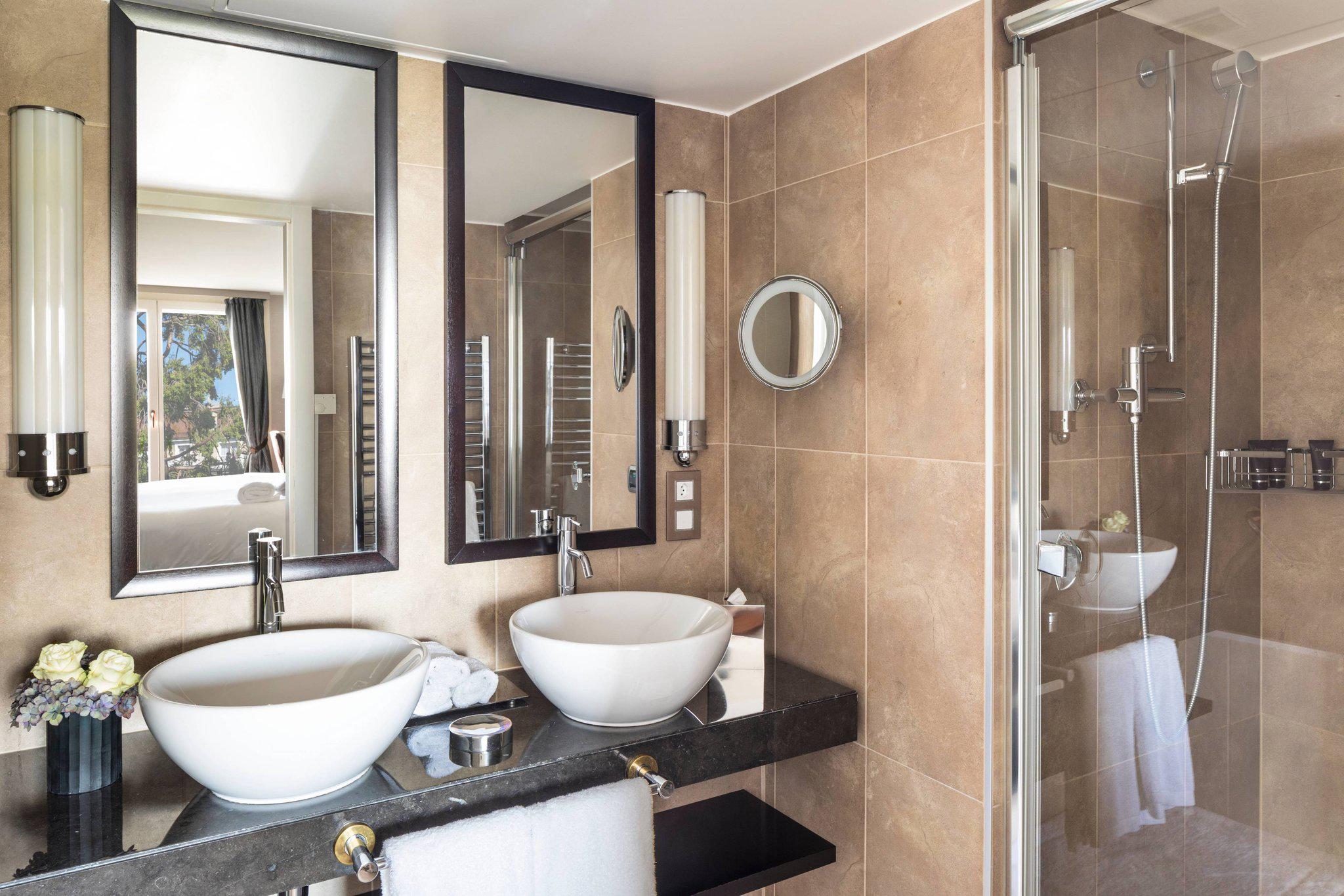 The Ritz-Carlton Hotel de la Paix, Geneva, Quai Du Mont-Blanc 11 in Geneva