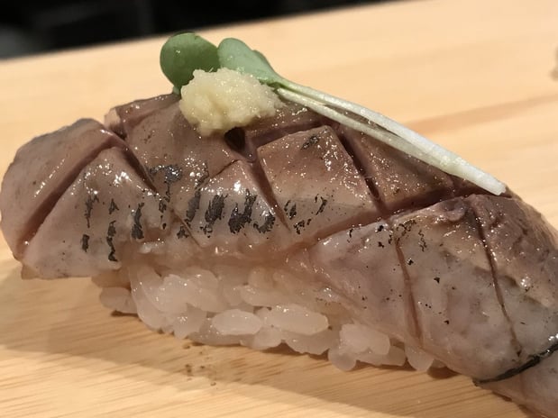 Images Tanoshi Sushi Sake Bar