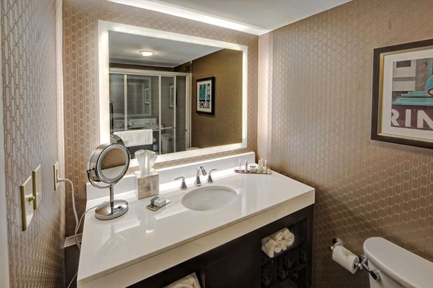 Images DoubleTree by Hilton Hotel Decatur Riverfront