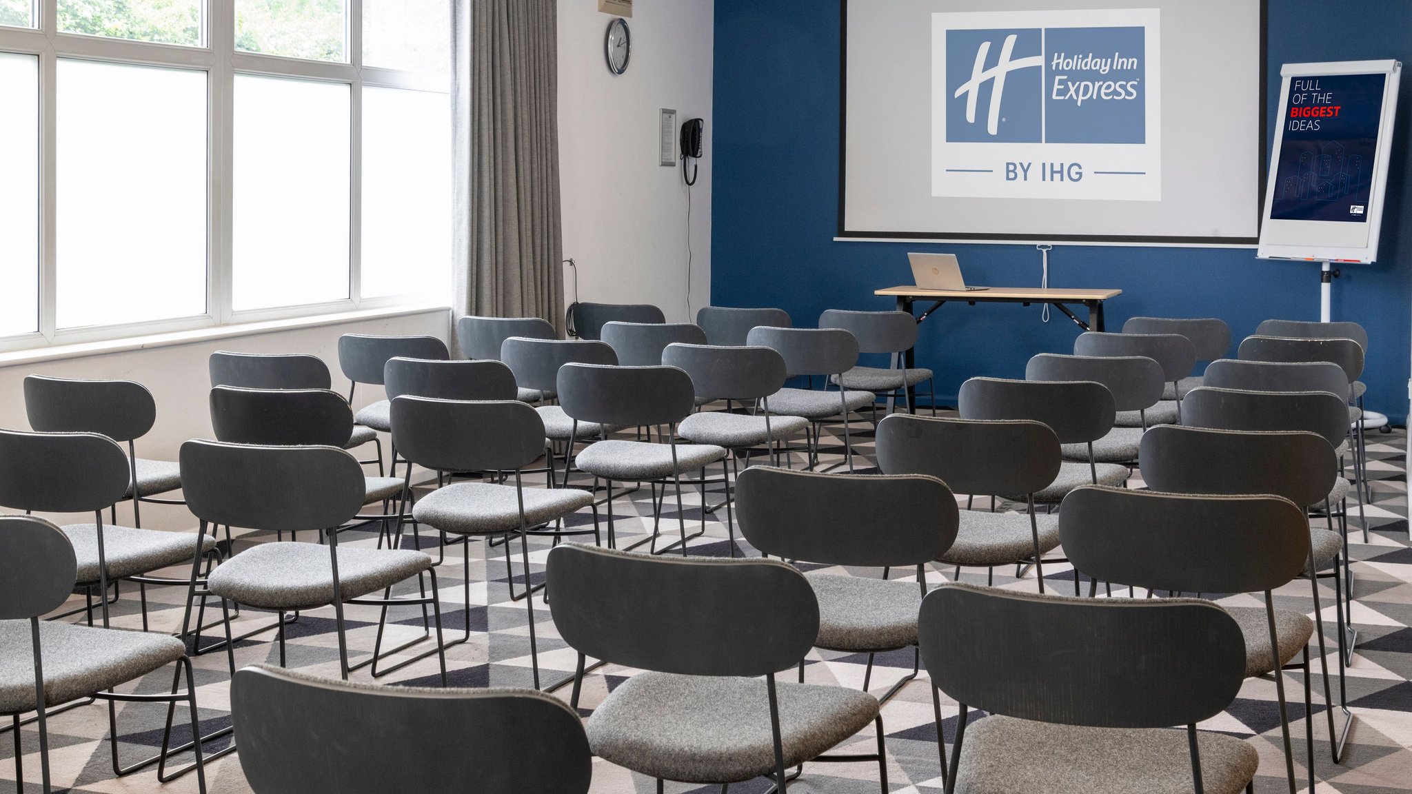 Images Holiday Inn Express Burton Upon Trent by IHG