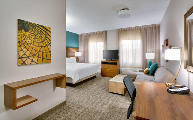 Images Staybridge Suites Gainesville I-75 by IHG