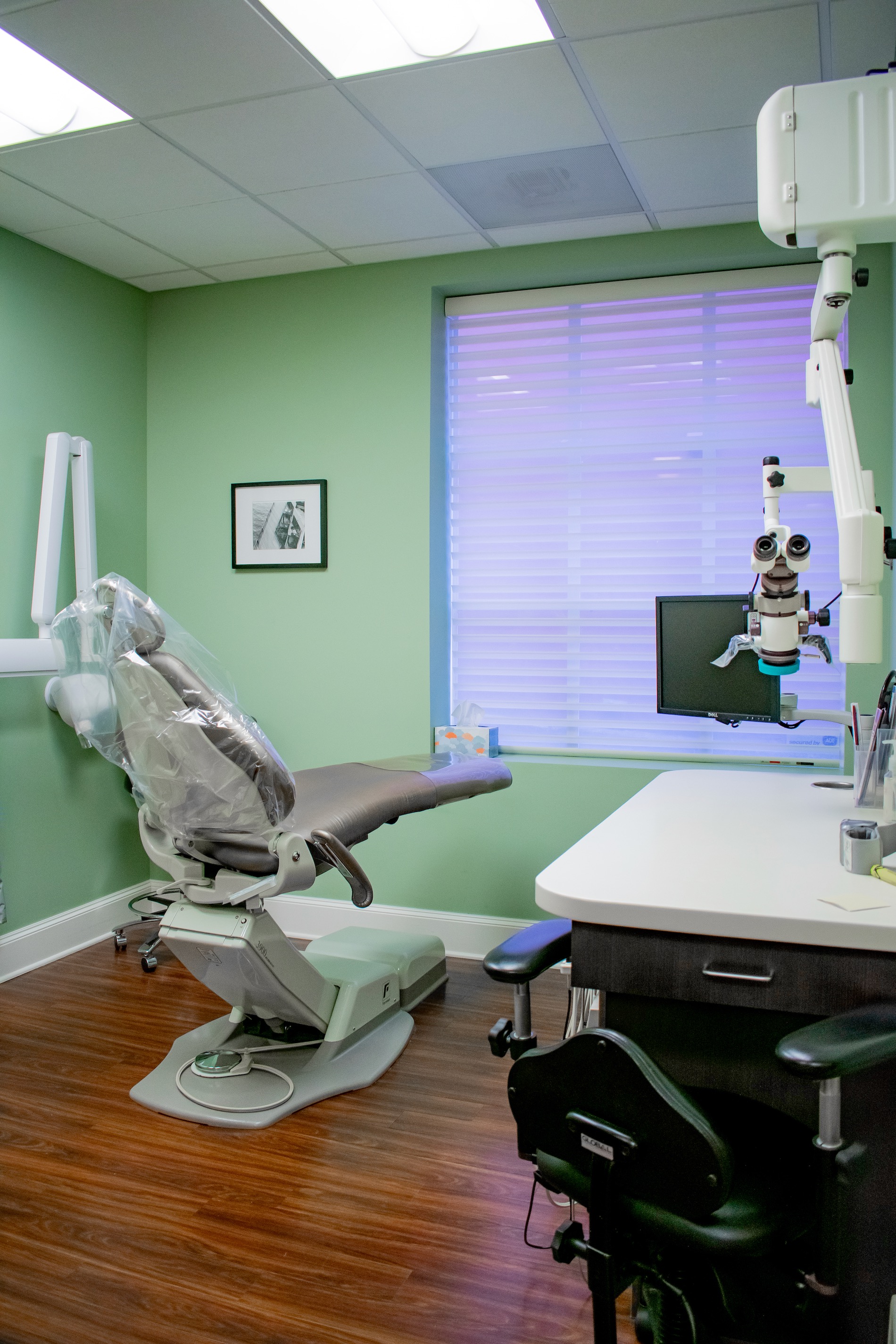 Access Endodontics LLC, located in Oregon City, OR, the practice of Dr. Marat Tselnik limited exclusively to endodontic services. Dr. Marat Tselnik is a specialist member of the American Association of Endodontists and a Board-Certified Diplomate of the American Board of Endodontics. Dr. Tselnik and his highly trained staff provide the highest standard of professional care in a friendly, comfortable environment.
By referring you to an endodontic specialist, your family dentist demonstrates a personal concern for the quality of your dental care. Dr. Marat Tselnik utilizes cutting-edge technology and state-of-the-art microsurgical techniques to provide unsurpassed quality in a compassionate environment of professionalism and clinical excellence. At Access Endodontics, we strive to exceed your expectations.