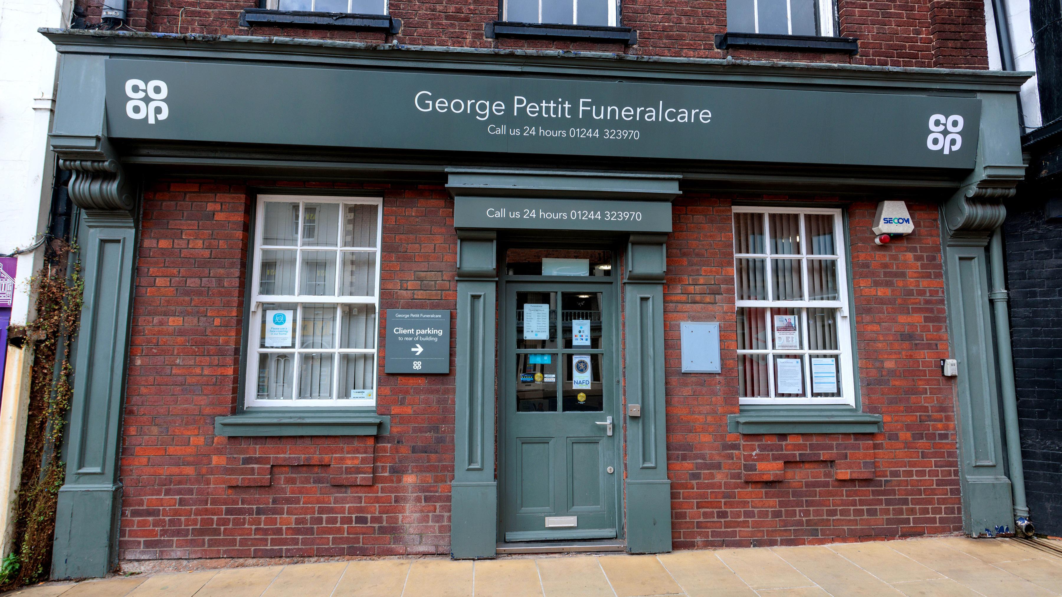 George Pettit Chester George Pettit Funeralcare Chester 01244 323970