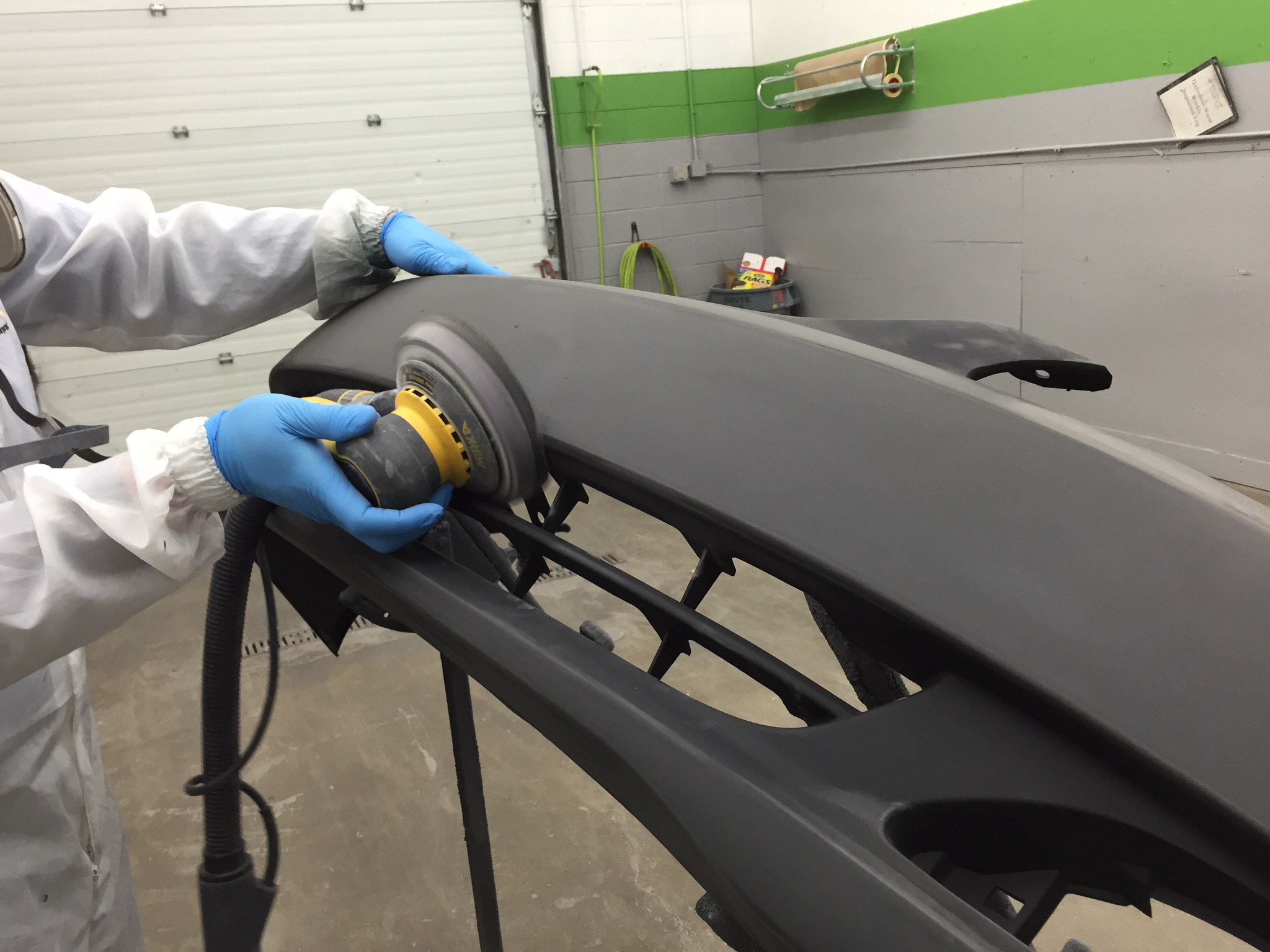 Advanced Collision Repair works to buff out and dents that will lower the quality of the vehicle.