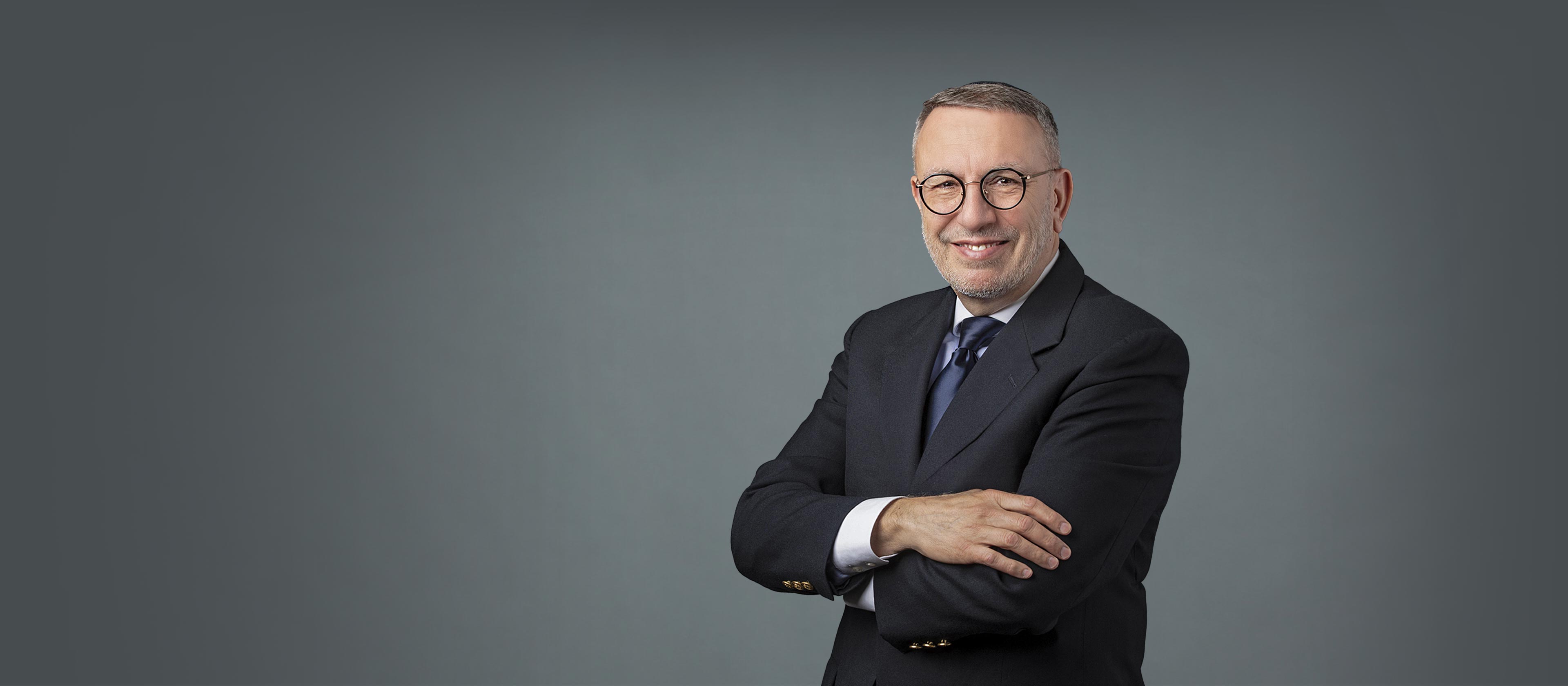 B. Benjamin Saketkhou