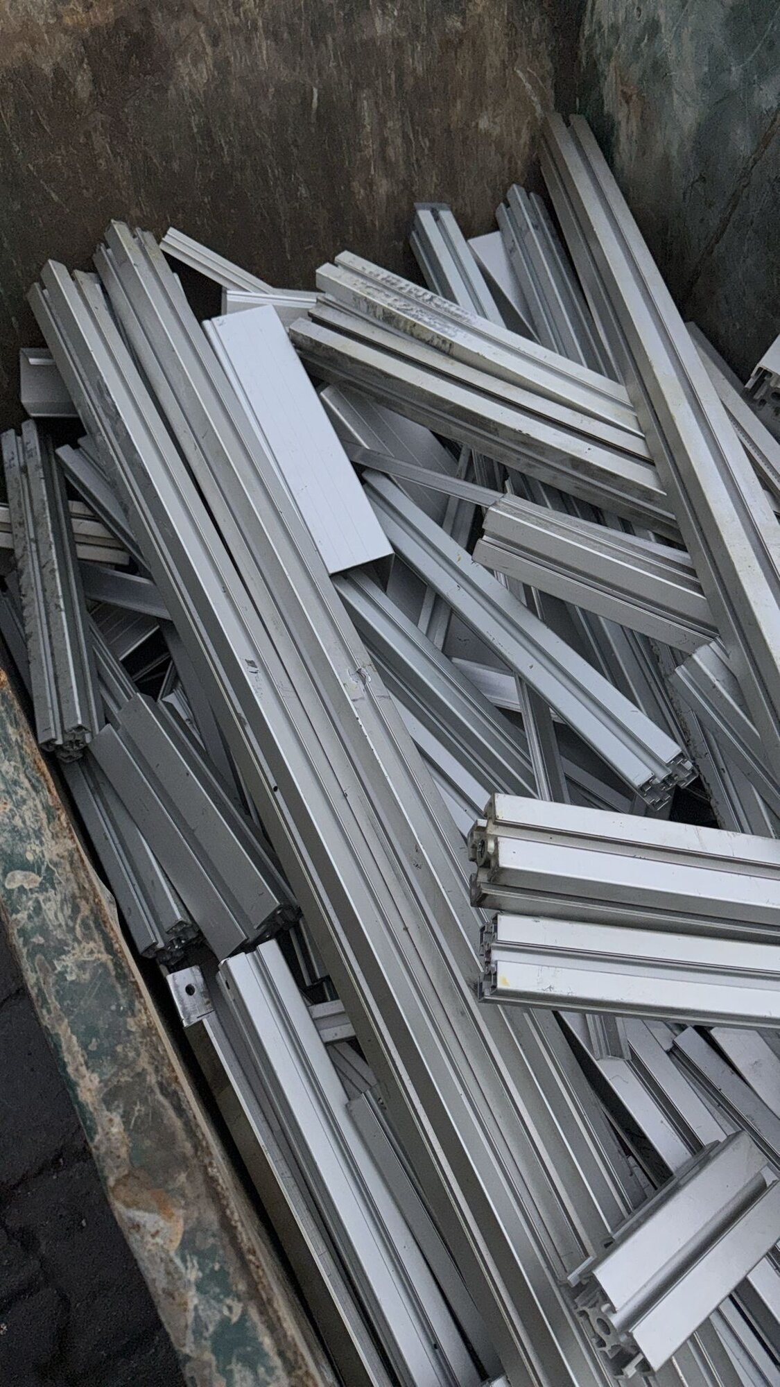 BNS Recycling GmbH & Co. KG, Brunnenweg 2 in Biebesheim Am Rhein