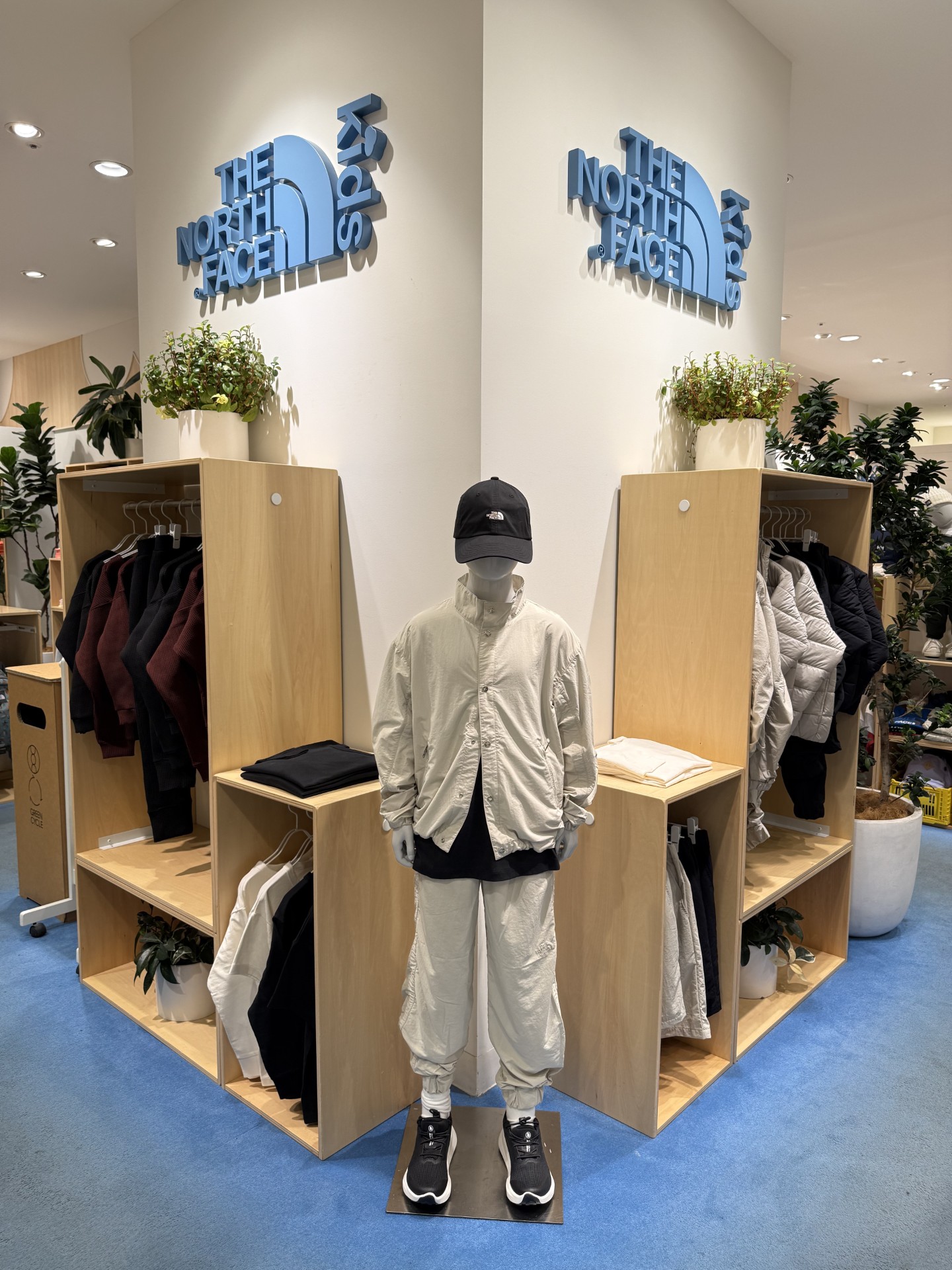 Images THE NORTH FACE kids (ザ・ノース・フェイス キッズ) あべのハルカス