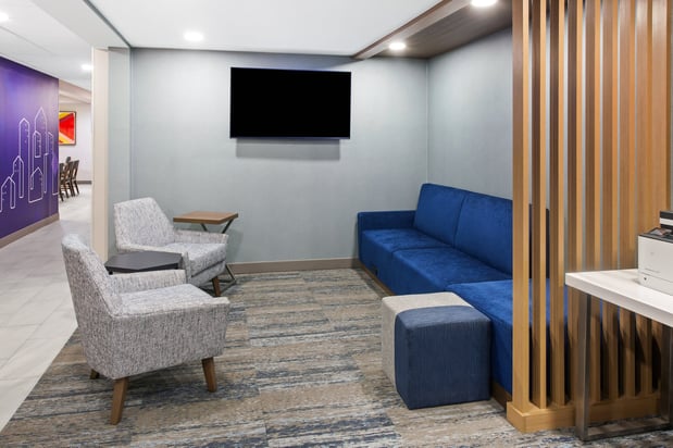 Images Holiday Inn Express Cleveland Airport - Brook Park by IHG