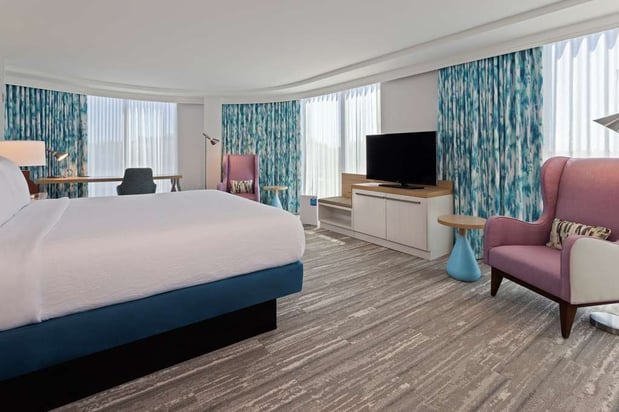 Images Hilton Garden Inn Boston Brookline