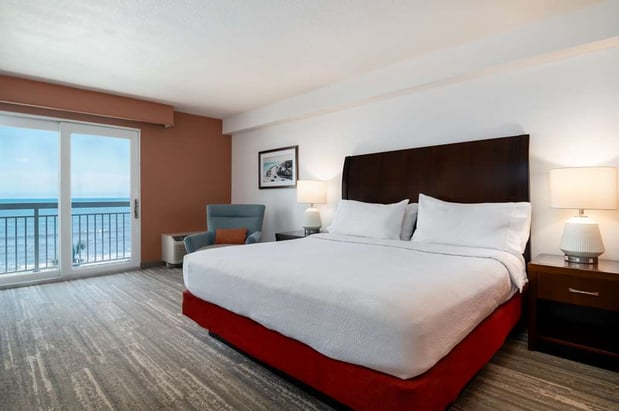 Images Hilton Garden Inn Daytona Beach Oceanfront