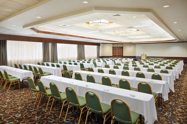 Images Embassy Suites by Hilton Greensboro Airport