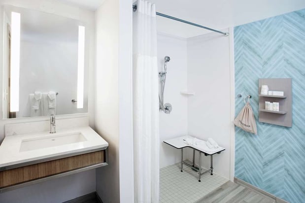 Images Hilton Garden Inn Chicago North Shore/Evanston