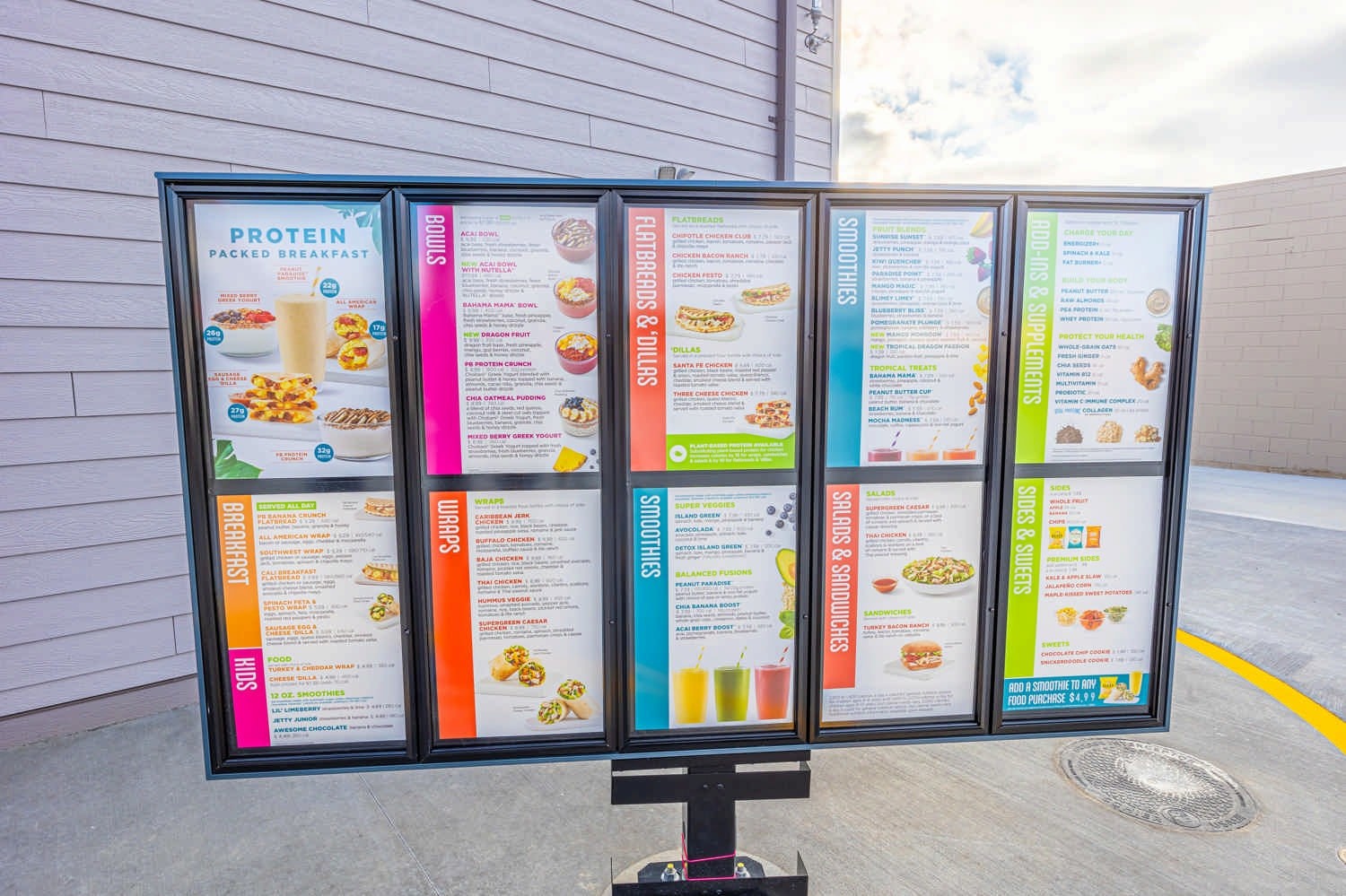 Tropical Smoothie Cafe Image