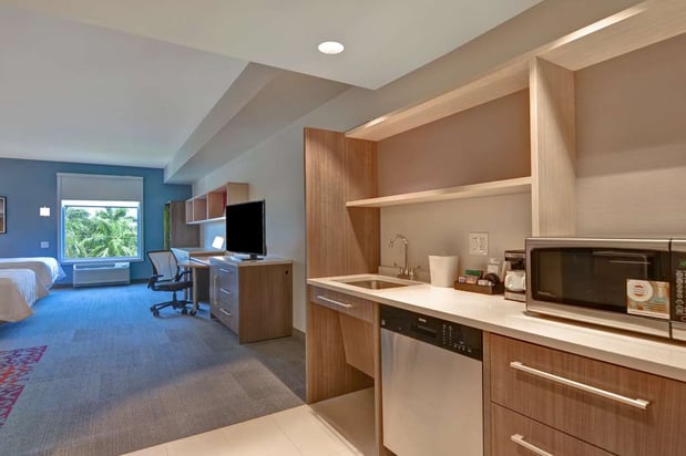 Images Home2 Suites by Hilton Naples I-75 Pine Ridge Road