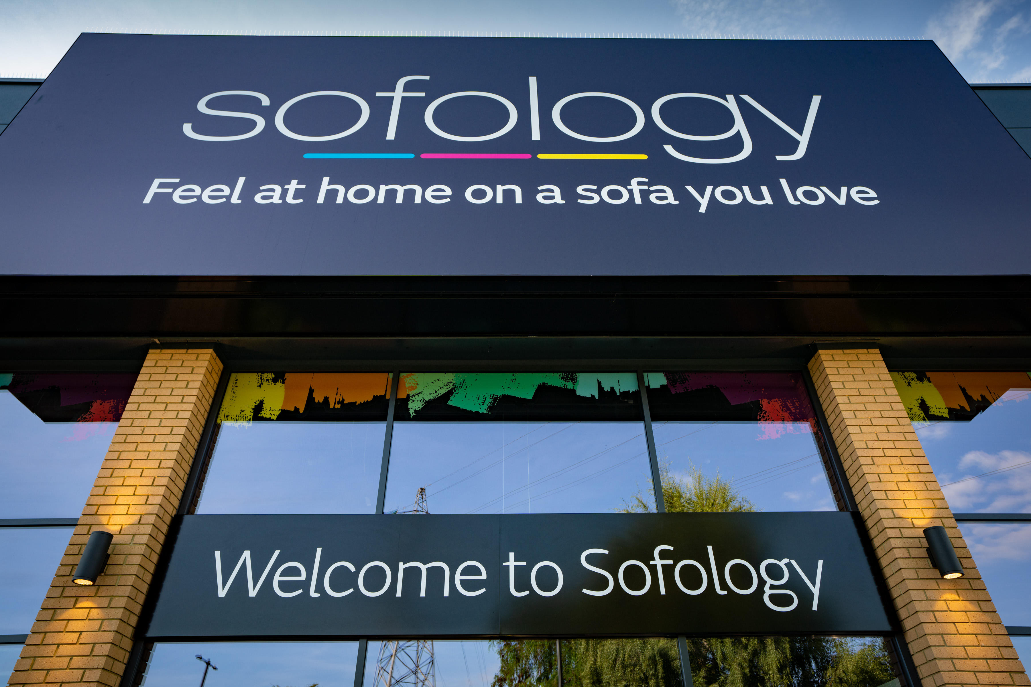 Sofology Hedge End - Southampton, Hampshire SO30 4RT - 03301 900702 | ShowMeLocal.com