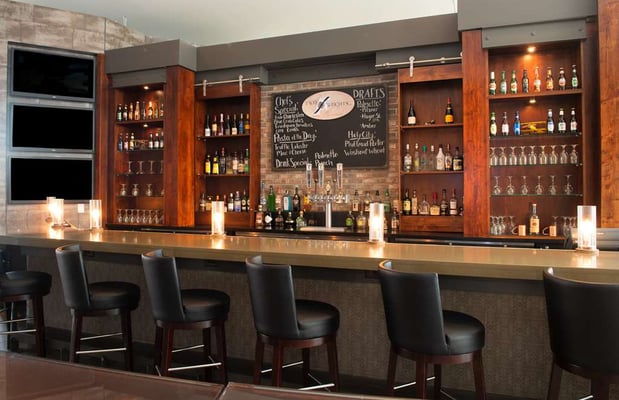 Images DoubleTree by Hilton Hotel & Suites Charleston Airport