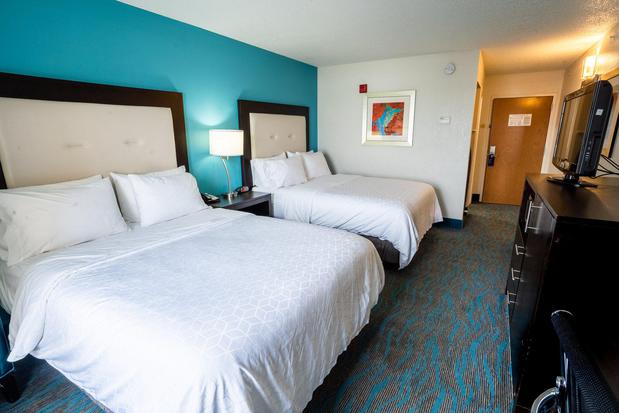 Images Holiday Inn Express & Suites Destin E - Commons Mall Area, an IHG Hotel