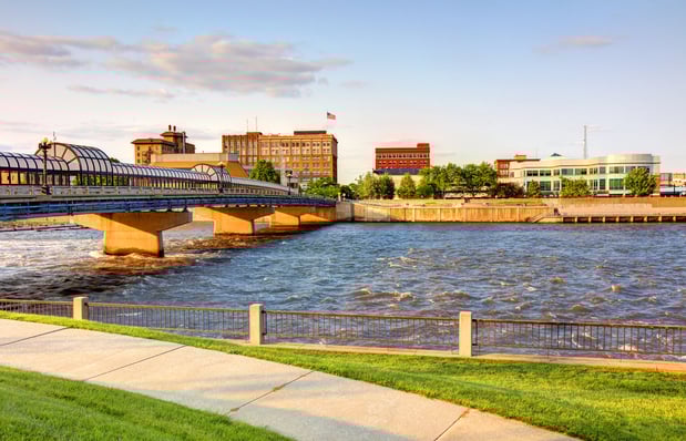 Images Holiday Inn & Suites Cedar Falls-Waterloo Event Ctr by IHG