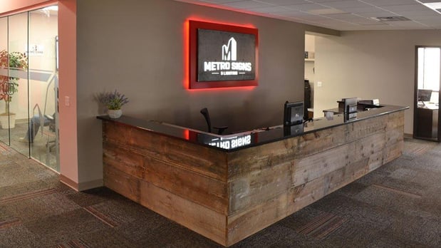 Images Metro Signs & Lighting