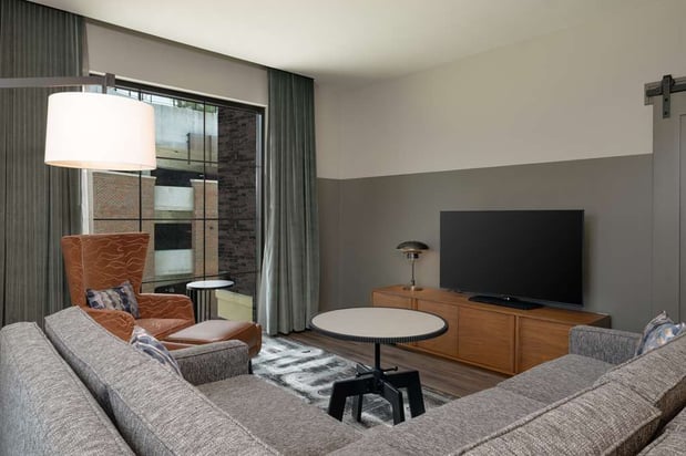 Images Hotel Nickel Plate Fishers, Tapestry Collection by Hilton