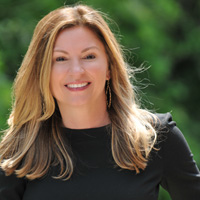 Lisa Sanders headshot