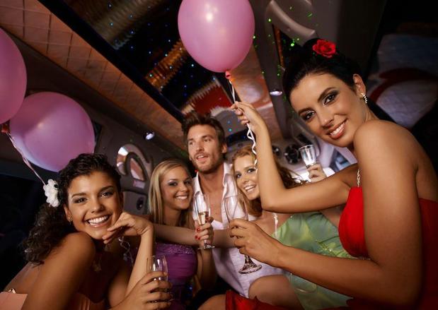 Images Destiny Limousine