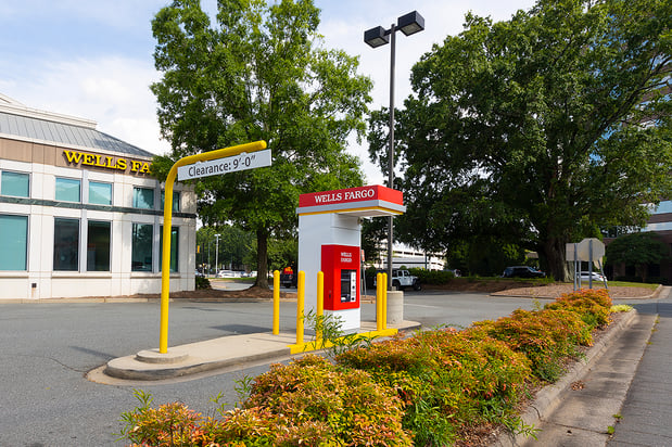 Images Wells Fargo Bank