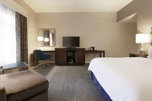 Images Hampton Inn & Suites Nashville-Downtown