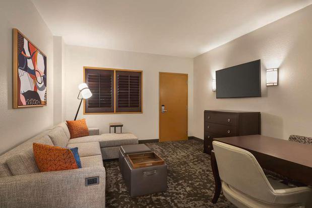 Images Embassy Suites by Hilton Orlando Lake Buena Vista South