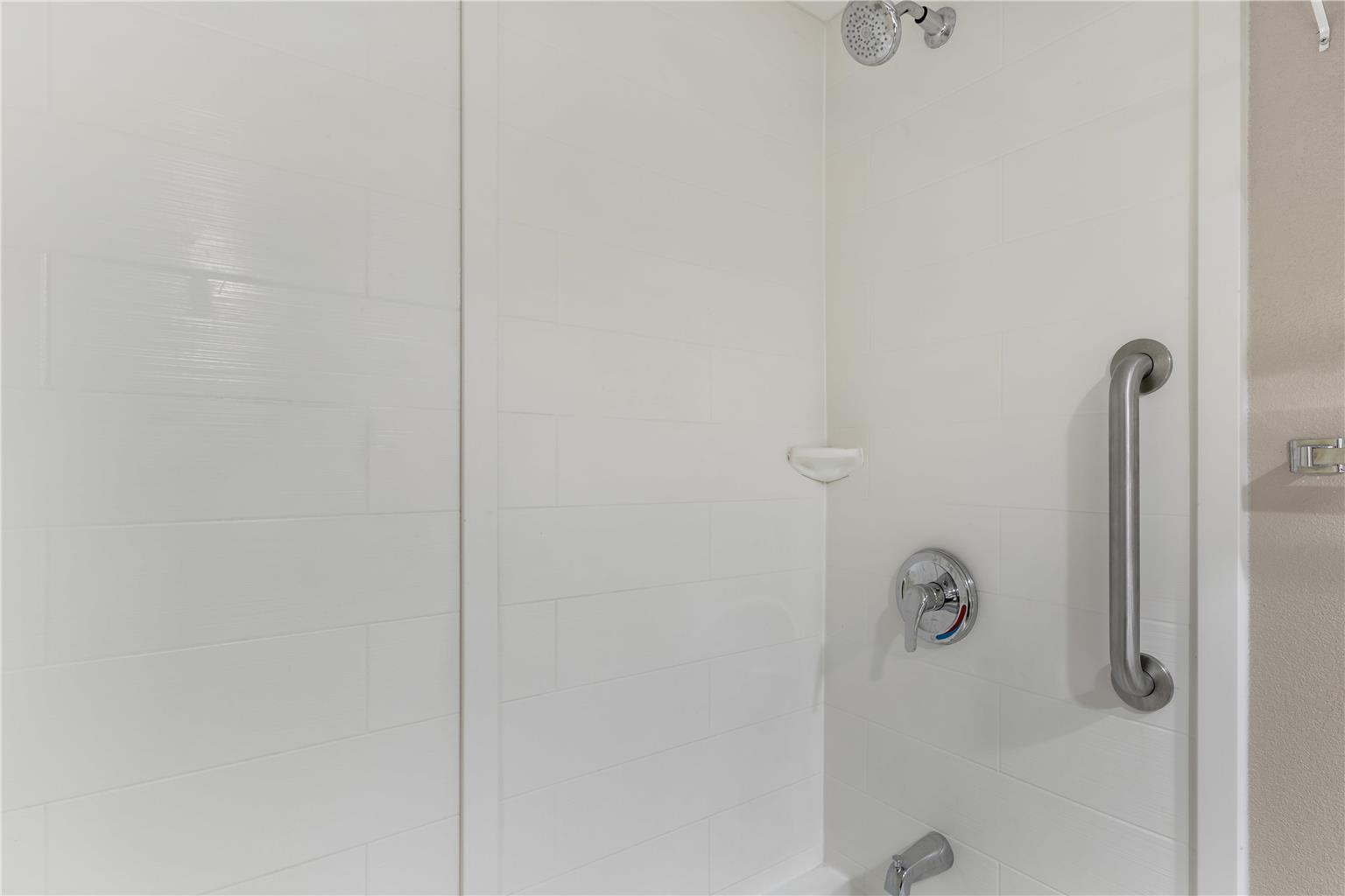 Double Queen Bathroom