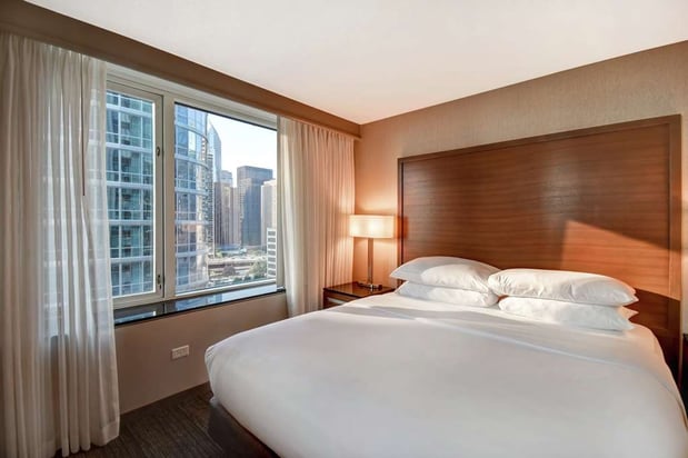 Images Embassy Suites by Hilton Chicago Downtown Magnificent Mile