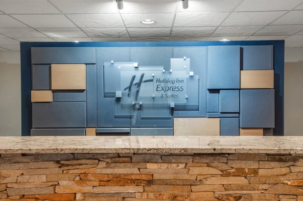 Images Holiday Inn Express & Suites Hayward by IHG