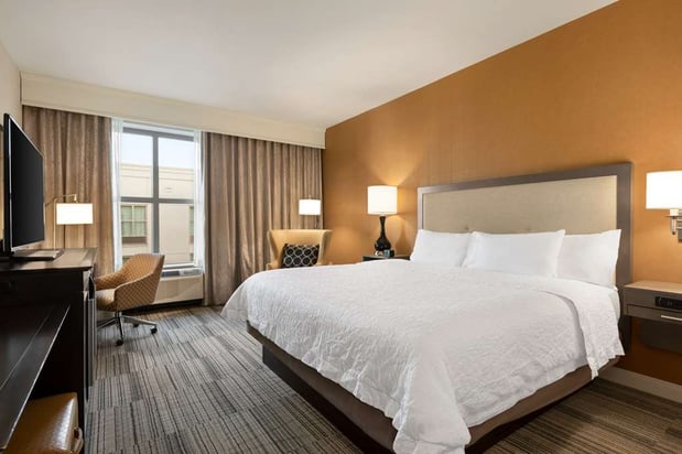Images Hampton Inn & Suites Roanoke-Downtown