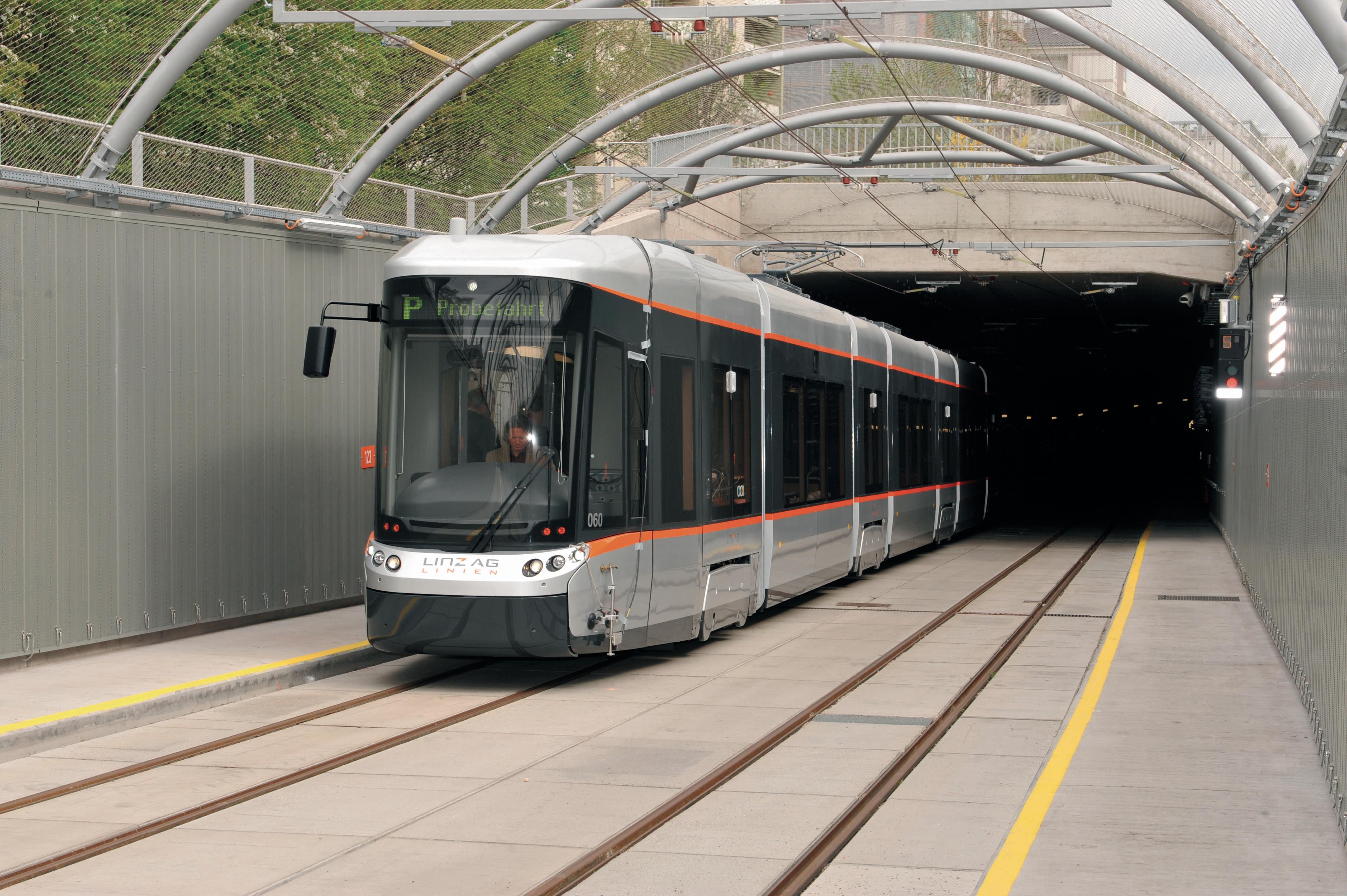 DYNA SHOCK SYSTEM - Verbindungsbüro Deutschland, Walter-Kolb-Strasse 9-11 in Frankfurt am Main