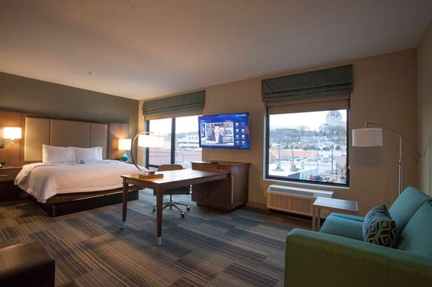 Images Hampton Inn & Suites Downtown St. Paul