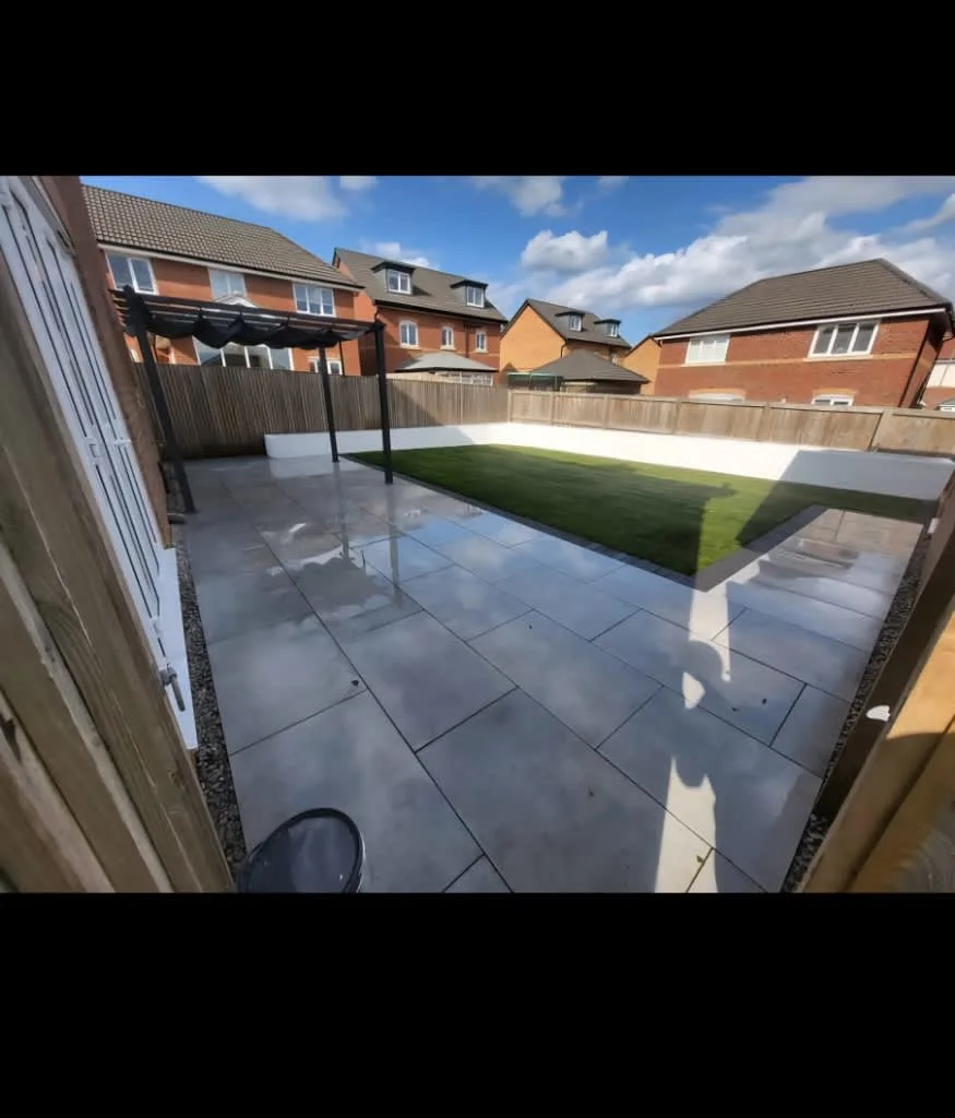 Images DH Landscaping & Building SVCS