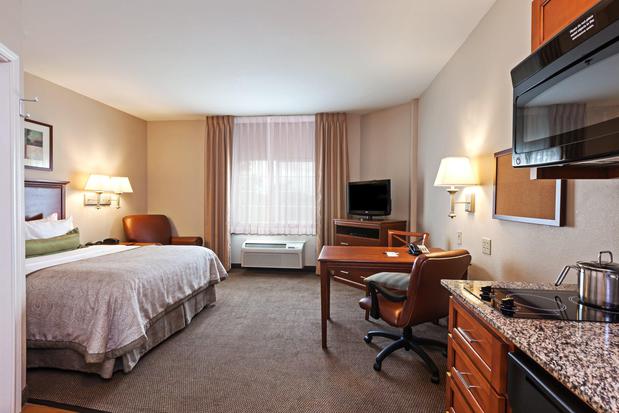 Images Candlewood Suites Baytown, an IHG Hotel