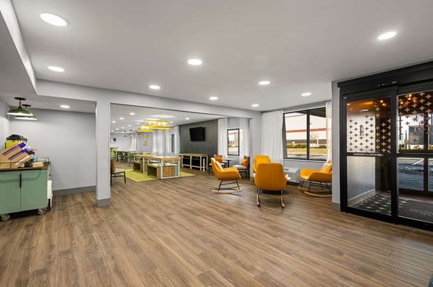 Images Spark by Hilton Fort Wayne